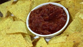 Nachos with Salsa (not loopable)