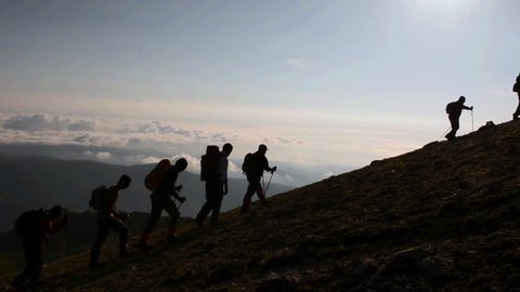 mystical trekking with large groups
