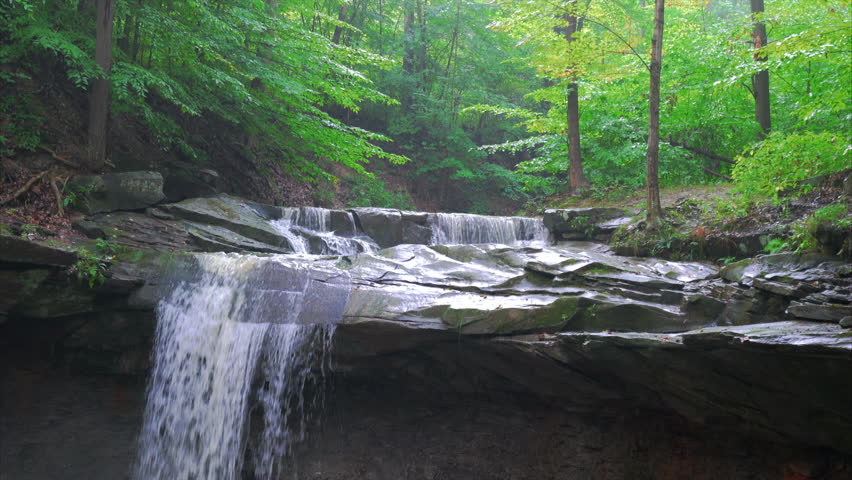 4k Blue Hen Falls in Cuyahoga Valley National Park