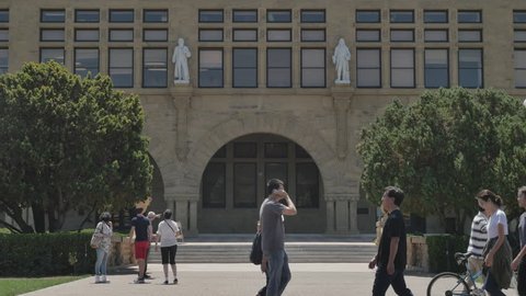 Palo Alto, California. August 15, 2015. Open day at the Stanford University campus. 
Students eligible candidates and their parents are visiting the buildings.down.