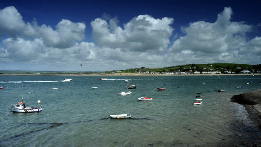 Timelapse of tide receding at Appledore, North Devon complete with little boats