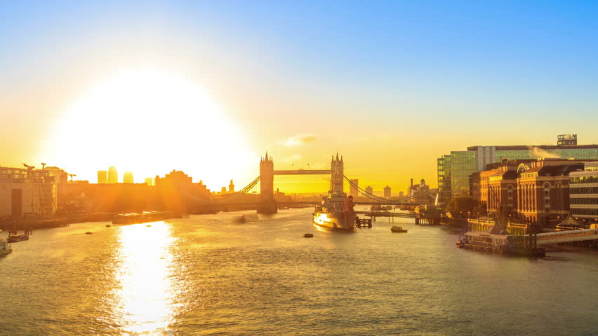 4k Timelapse of Tower Bridge Sunrise in London