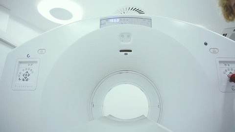 Human scan in a tomograph