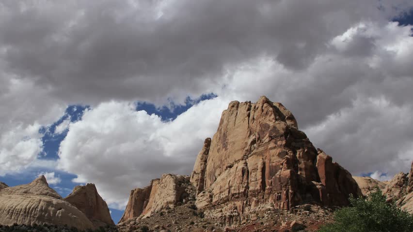 A beautiful time lapse of the Southern Utah in Capitol Reef