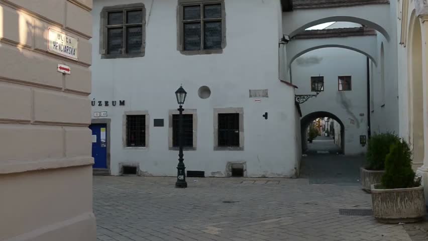 Kosice ( Kaschau, Kassa, Kashau) is the biggest city in eastern Slovakia.