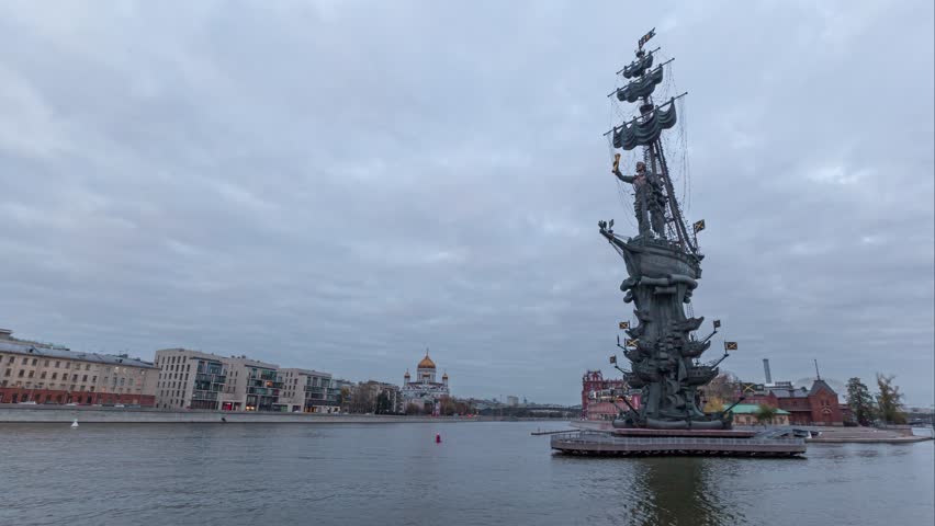 Time-lapse video of Peter the Great monument in the evening, Moscow, Russia
