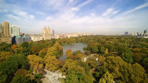 Central Park LAKE VIEW, with rowboats.  Aerial shot of Central Park, New York City Video Stok