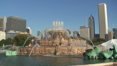 Historic Buckingham Fountain with Chicago Skyline in background.