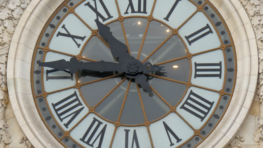 The Big Wall Clock On Stock Footage Video (100% Royalty-free) 12499946 |  Shutterstock