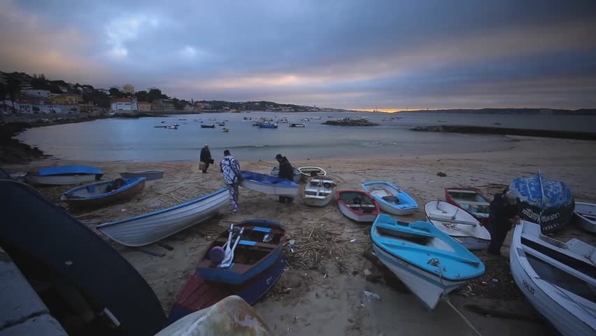 Cinemagraph Loop -Boats getting carried into water - motion photo