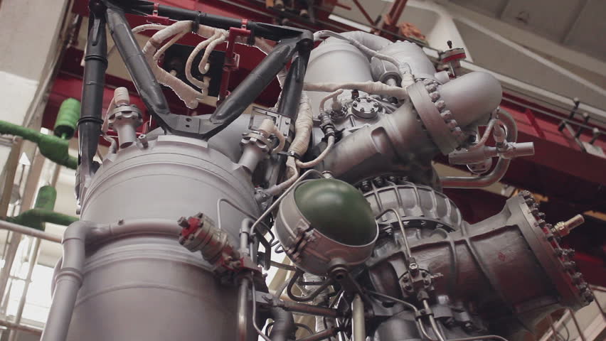 right pan to space rocket engine