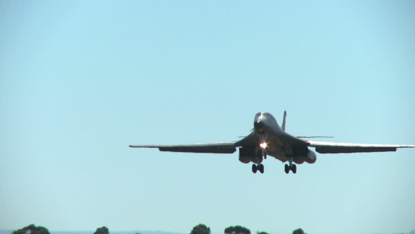 A B1 Lancer on final for a landing