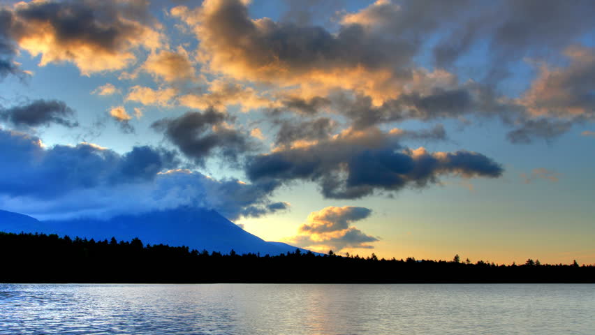 A beautiful time-lapse of Mount Katahdin in Maine.