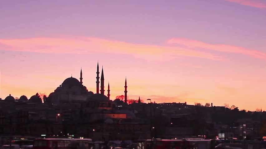 Evening at Eminonu square in Istanbul 