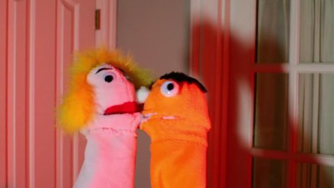 Puppets mating 