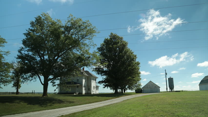 Farmhouse on a beautiful day in Iowa