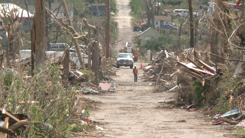 Tornado Devastation in Neighborhood (10)