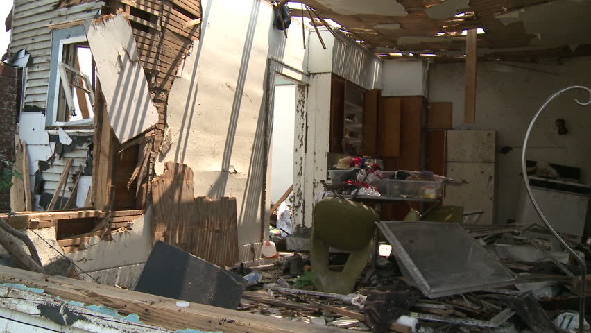 Tornado Devastation in Neighborhood (18)