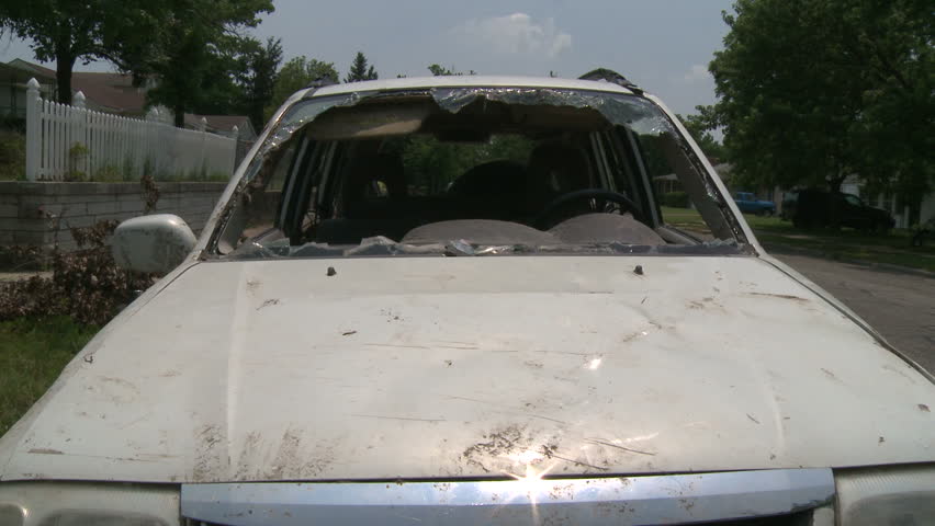 Damaged Car v.02