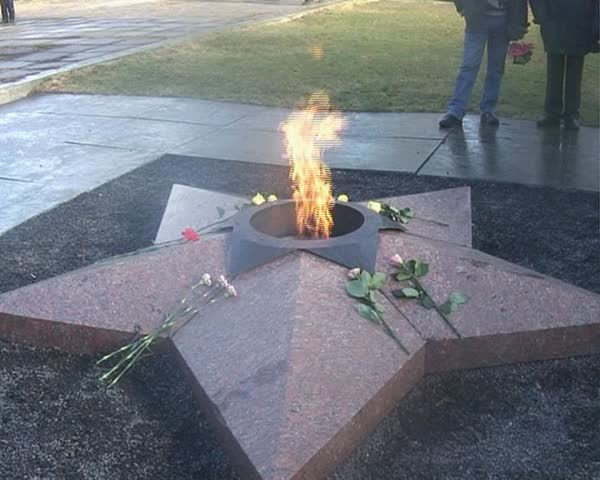 second world war monument