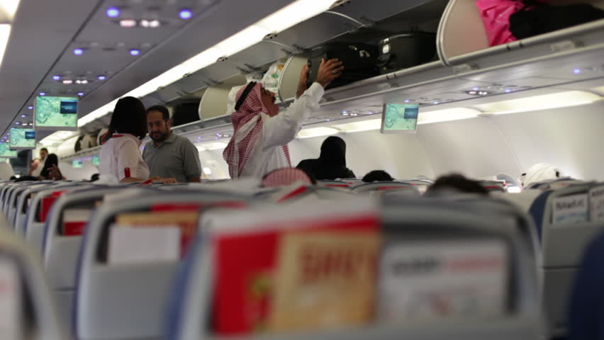 emirates hand baggage