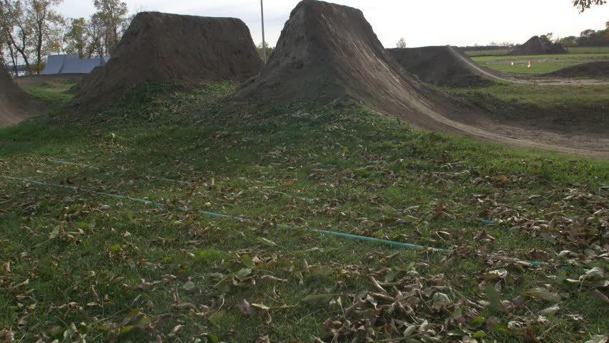 tabletop dirt jump