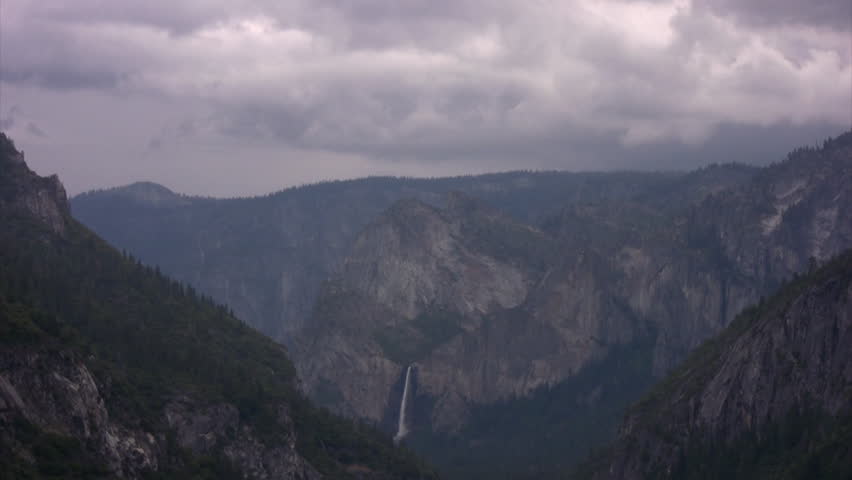 Yosemite Bridalveil Fall Merced River 3 LS Loop California USA