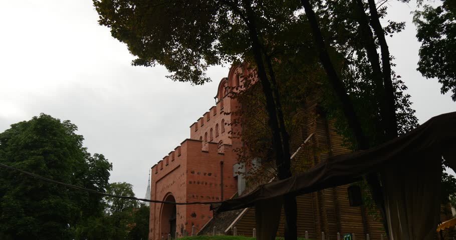 A view to get an image of the whole building at once. Made partly of wood and partly of stone in 1982 to the 1500-year anniversary of Kyiv, this gate is a reconstruction of the gate built in 11th