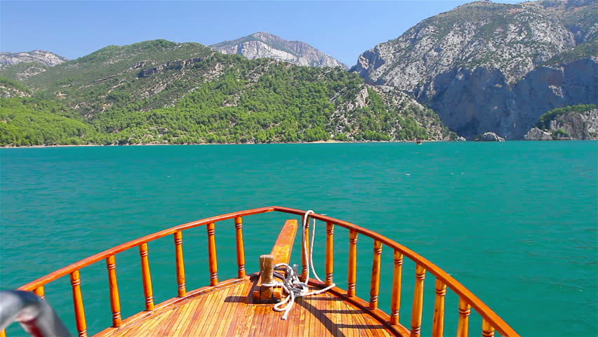 A view into the canyon in the Taurus mountains from riding boat