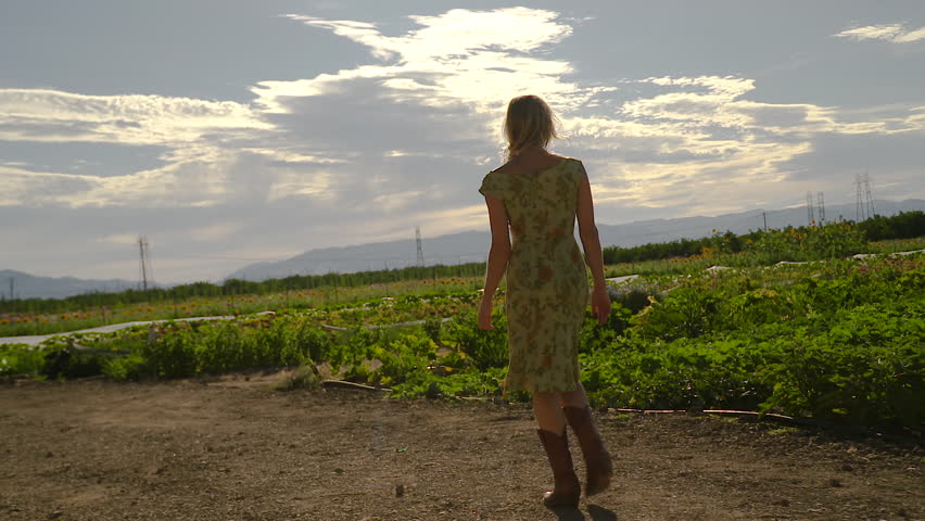Xes girk korean funking in the farm video
