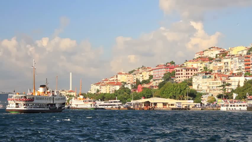 Istanbul, Uskudar port 