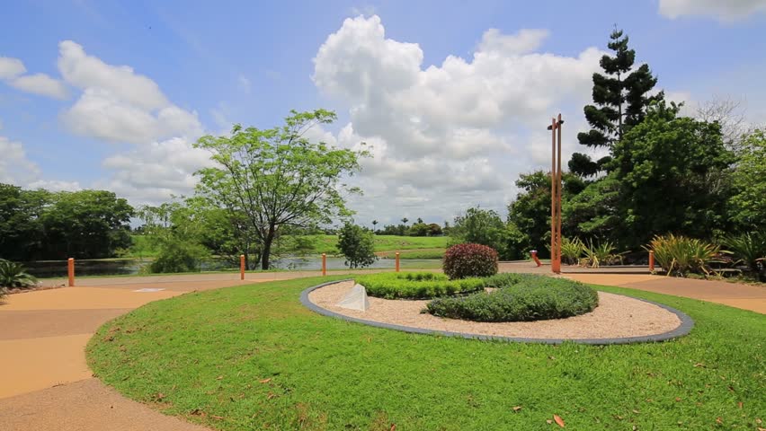 Botanical Garden Footpath and Scenery
