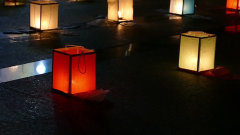 paper lamp lantern and candle light in Yeepeng festival in Chiang Mai, Thailand - Βίντεο στοκ