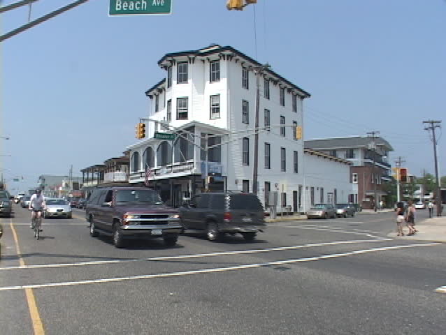 Establishing-shot of a street scene in Cape May, New Jersey.