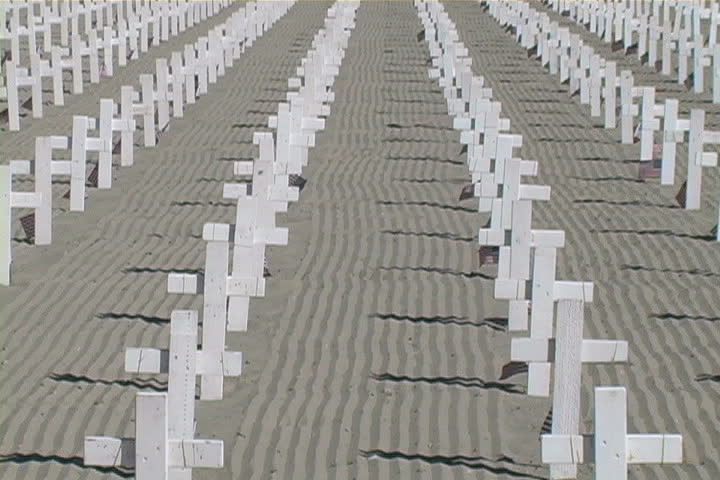 Nearly 3000 crosses representing american soldiers killed in Iraq (zoom-out).