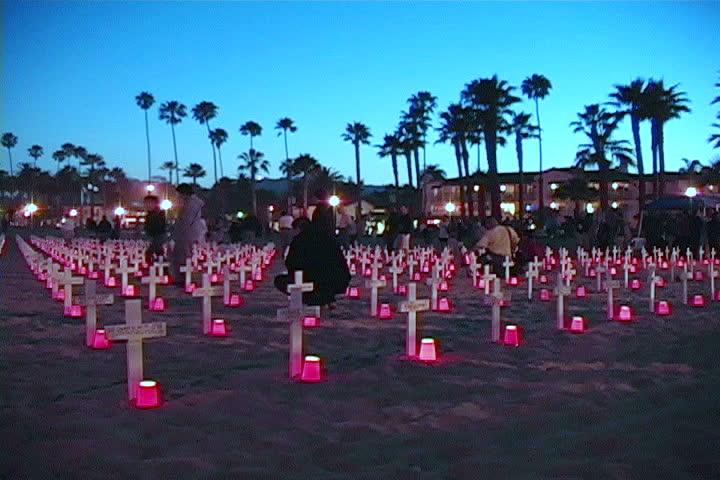 Candle light vigil for the dead of the Iraq war.