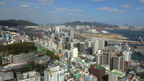 BUSAN, - OCTOBER 24:
Busan Metropolitan city (with Port) from Busan Tower.
Oktober 24, 2015 in Busan, South Korea