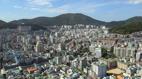 BUSAN, - OCTOBER 24:
Bird's-eye view of Busan Metropolitan city from Busan Tower.
Oktober 24, 2015 in Busan, South Korea