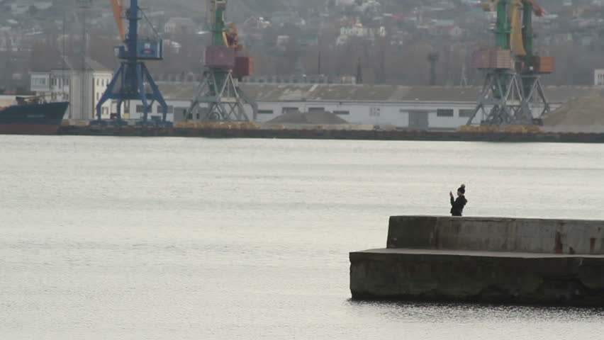  girl make the selfie 