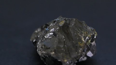 Blue,yellow refraction color on mineral galena 1
