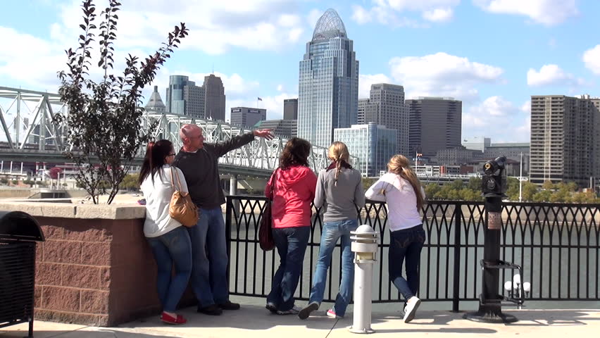Family looking at Cincinnati Skyline no model release - CINCINNATI, OHIO/USA OCTOBER 10, 2013