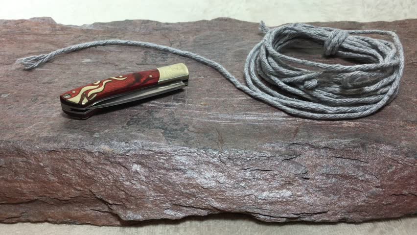 Little pocket knife.