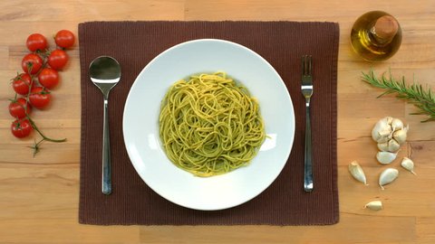 Fresh Cooked Pasta Served Top 库存影片视频 100 免版税 14916034 Shutterstock