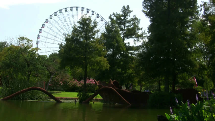 Ferris Wheel At State Fair Of Texas In Dallas Texas.