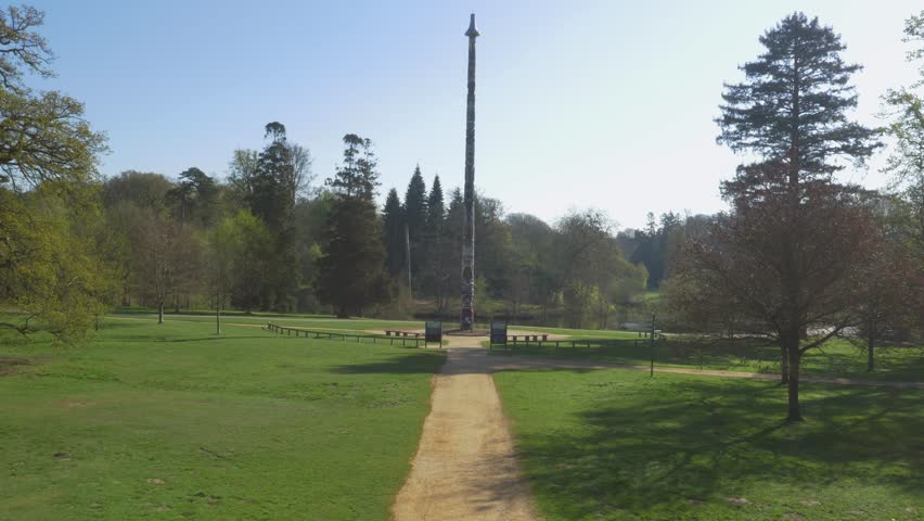 Run & walk around the historic landmarks and enjoy views of Virginia Water lake. Relax with friends and family with a picnic by the lake/ Virginia Water lake
