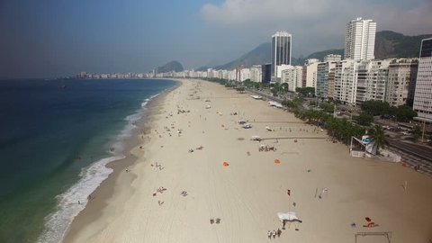 Aerial view of Copacabana Beach, Rio de Janeiro, Brazil Vídeo Stock
