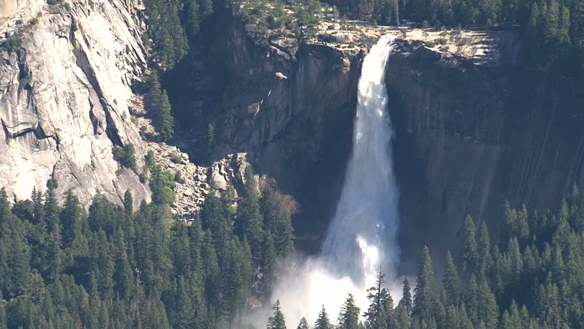 Yosemite National Park, spanning eastern portions of Tuolumne, Mariposa and Madera counties in east central California, "united states".