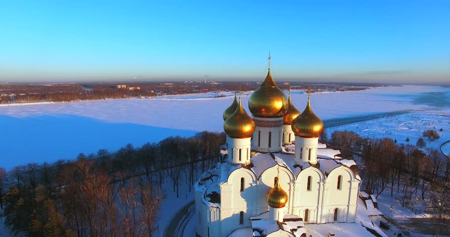 Успенский собор Ярославль зимой