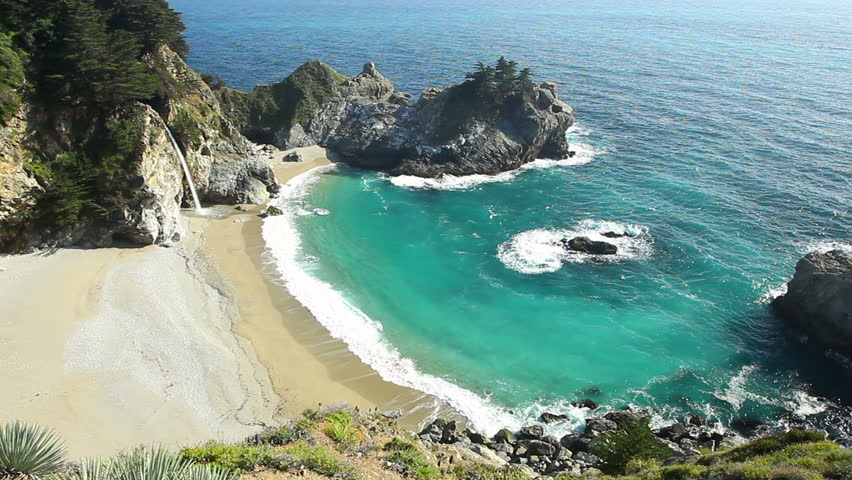 McWay Falls in Julia Pfeiffer Burns State Park, Big Sur, California