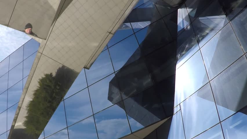 Modern glass Bulding